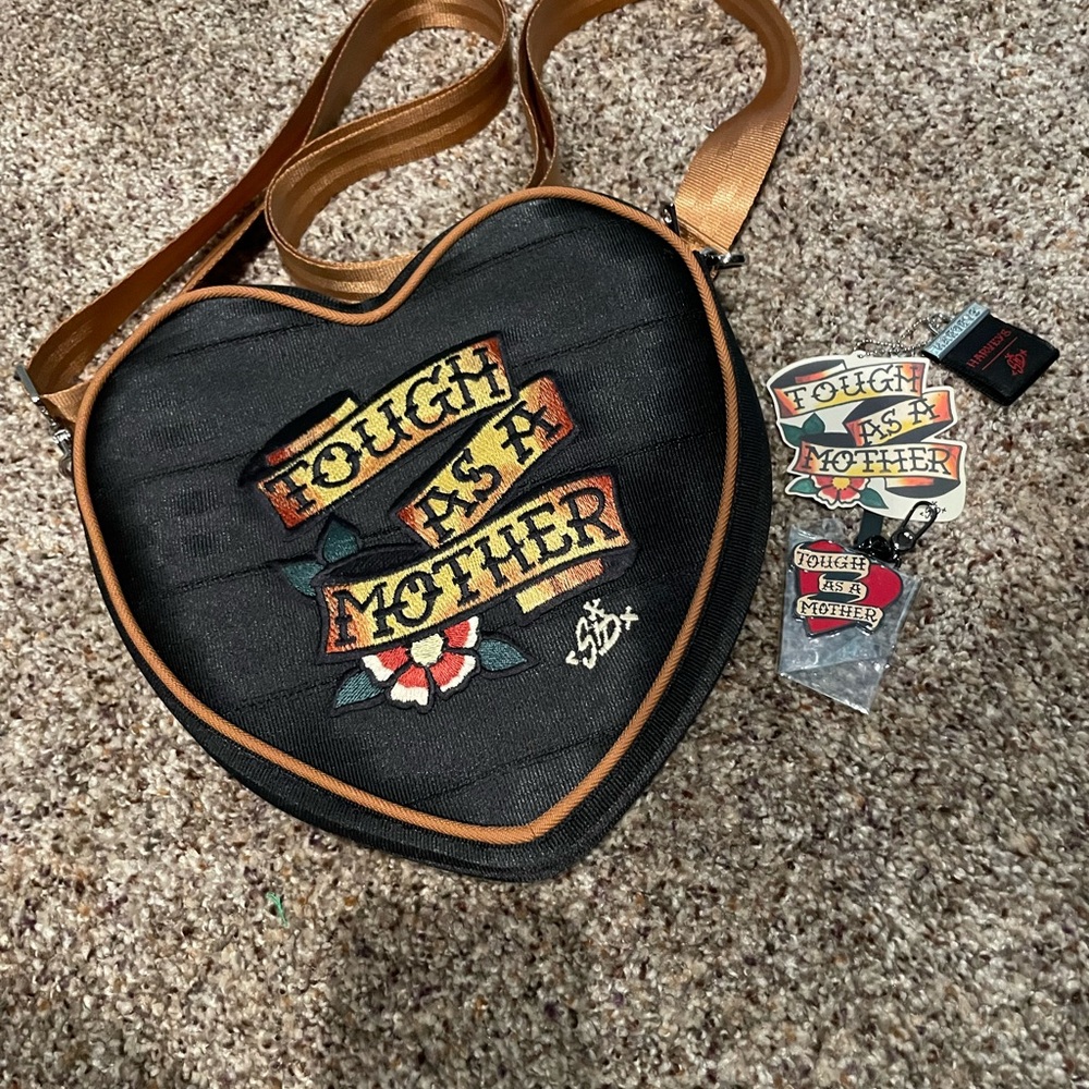 Harveys Tough as a Mother Heart Bag - Black and Tan
